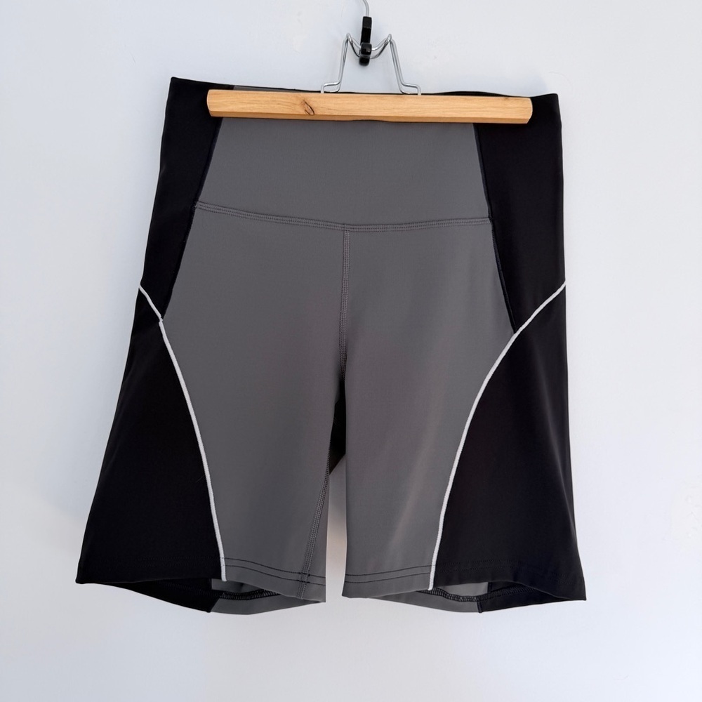 TnAction TnaSLICK VERTEX Hi-Rise 7” Short in Black/Coal Grey - Picture 2 of 8